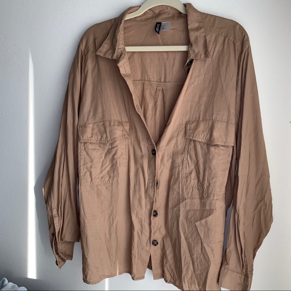 Button up collard shirt